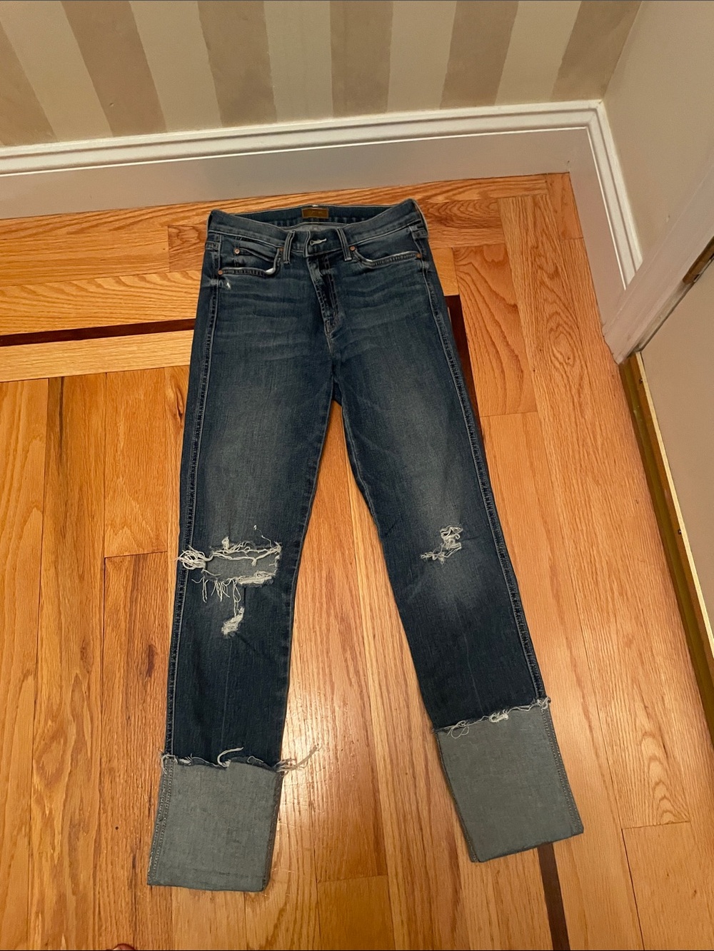 MOTHER Distressed Dark Blue Cropped Jeans with Rolled Cuffs